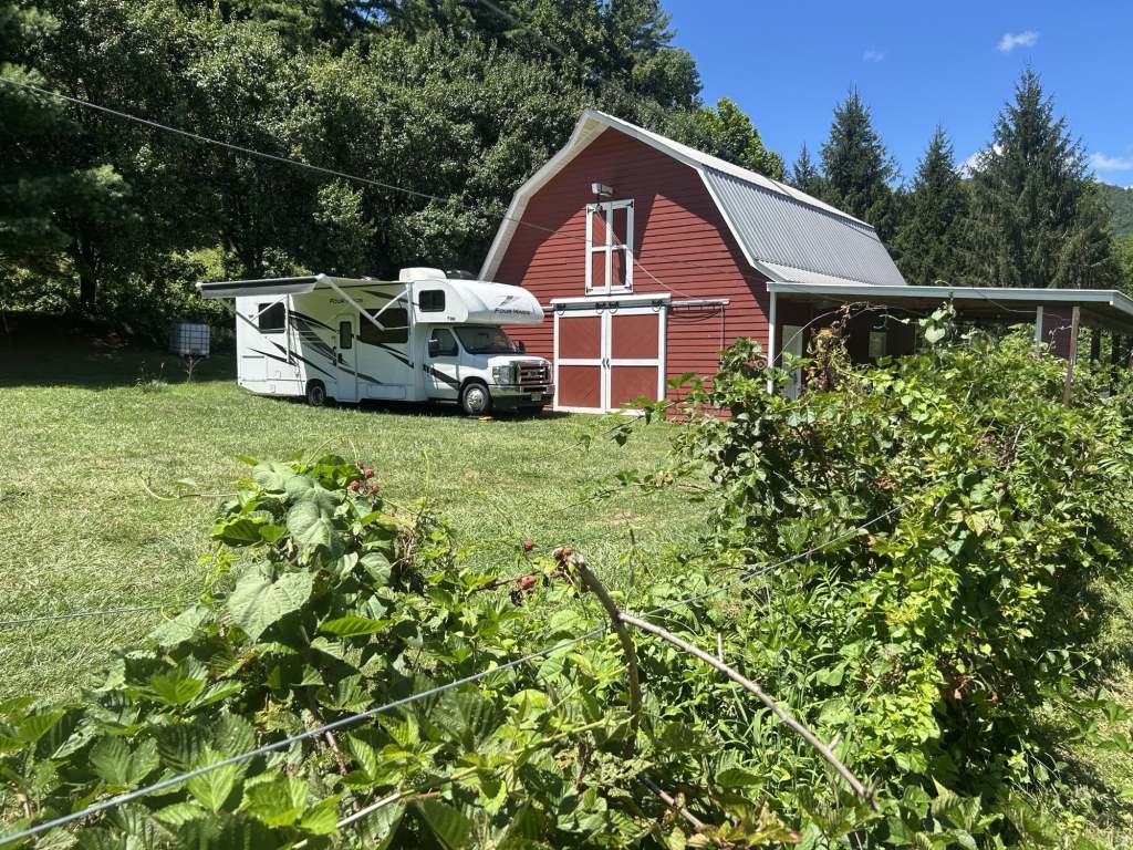 highlands nc blueberry rv camp, Peaceful Blueberry Farm Harvest Host Near Highlands NC: Quiet Country Road U‑Pick RV Stay